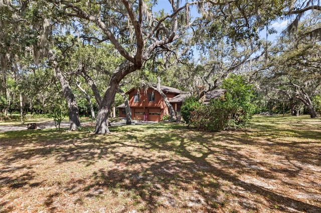 10221 OSCEOLA DRIVE, New Port Richey, FL 34654