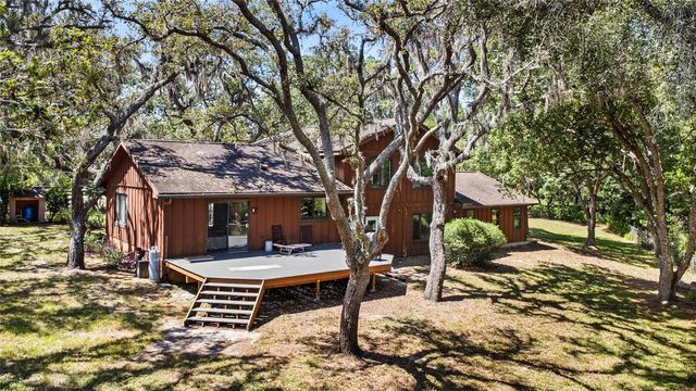 10221 OSCEOLA DRIVE, New Port Richey, FL 34654