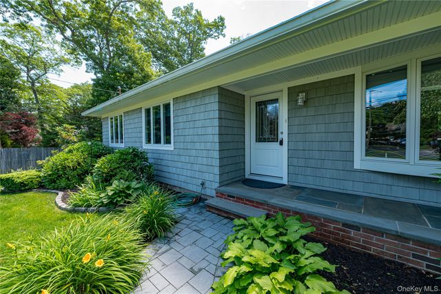 1130 5th Avenue, East Northport, NY 11731