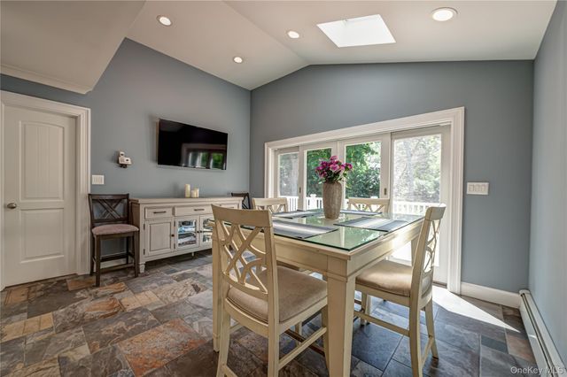 1130 5th Avenue, East Northport, NY 11731