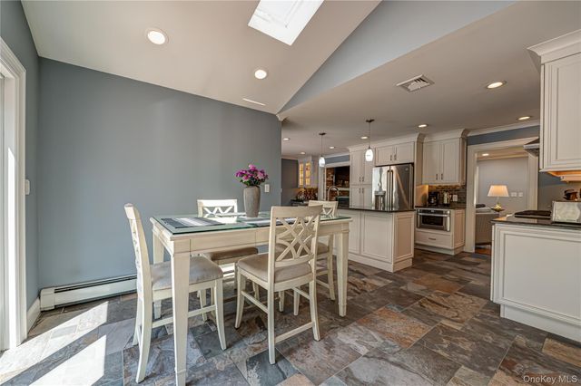 1130 5th Avenue, East Northport, NY 11731
