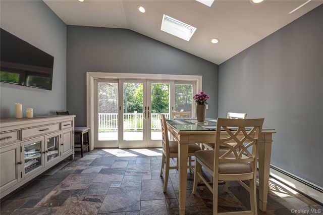 1130 5th Avenue, East Northport, NY 11731
