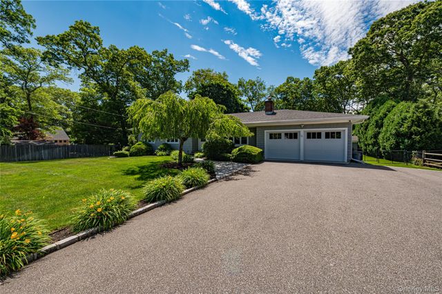1130 5th Avenue, East Northport, NY 11731