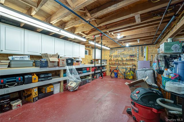 1130 5th Avenue, East Northport, NY 11731