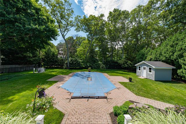 1130 5th Avenue, East Northport, NY 11731
