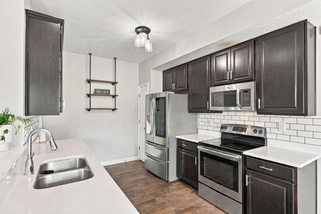 6377 Hoffman Trace Drive, Columbus, OH 43213