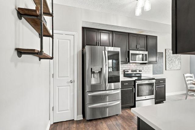 6377 Hoffman Trace Drive, Columbus, OH 43213