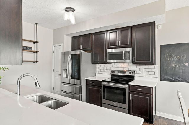 6377 Hoffman Trace Drive, Columbus, OH 43213