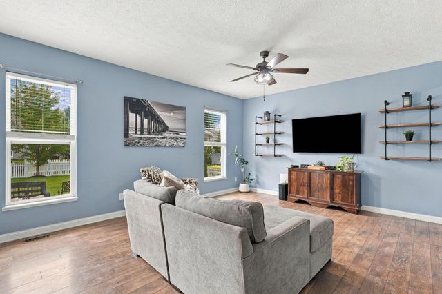 6377 Hoffman Trace Drive, Columbus, OH 43213