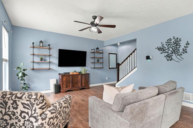 6377 Hoffman Trace Drive, Columbus, OH 43213