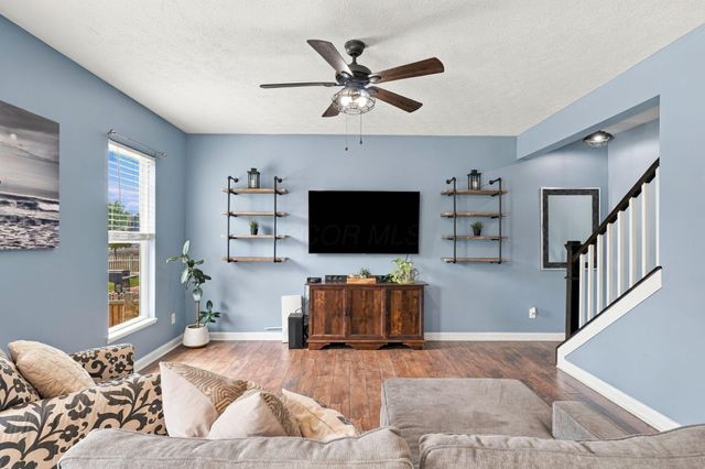 6377 Hoffman Trace Drive, Columbus, OH 43213