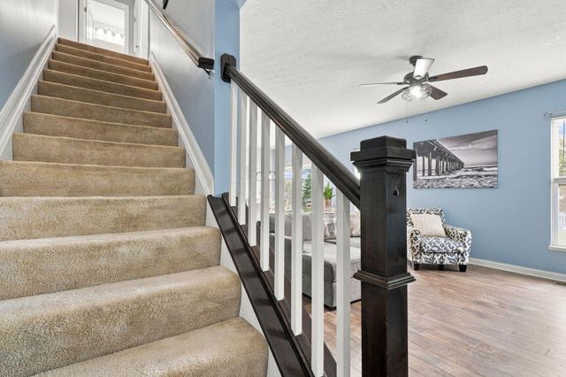 6377 Hoffman Trace Drive, Columbus, OH 43213