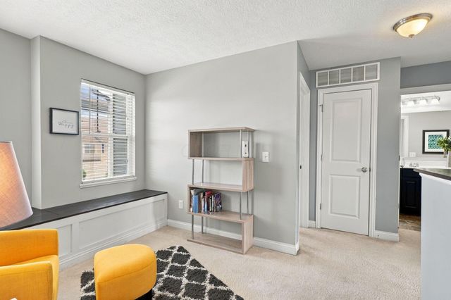 6377 Hoffman Trace Drive, Columbus, OH 43213