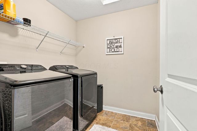 6377 Hoffman Trace Drive, Columbus, OH 43213