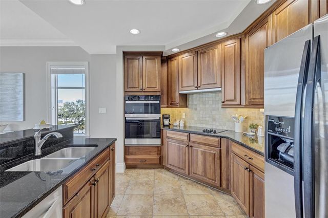 140 RIVIERA DUNES WAY 206, Palmetto, FL 34221