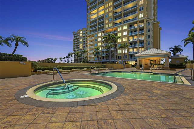 140 RIVIERA DUNES WAY 206, Palmetto, FL 34221