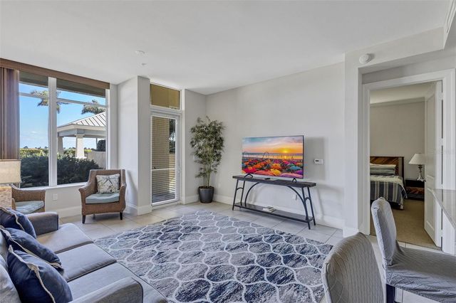 140 RIVIERA DUNES WAY 206, Palmetto, FL 34221