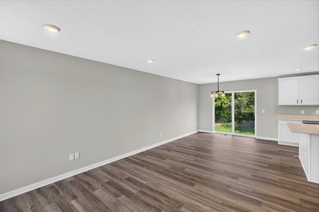 37559 Greenway Avenue, North Branch, MN 55056