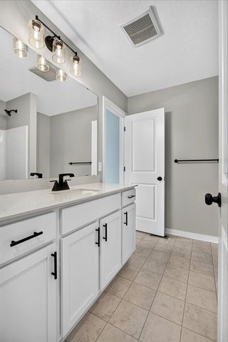 37559 Greenway Avenue, North Branch, MN 55056