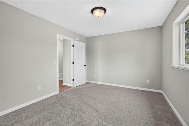 37559 Greenway Avenue, North Branch, MN 55056