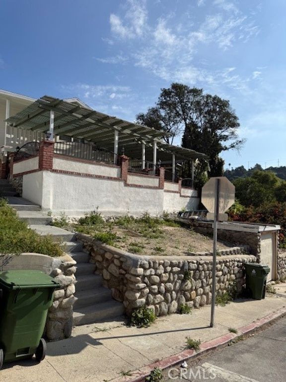 Image 2 of property listing at 4419 Radium Drive, Los Angeles, CA 90032