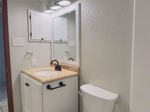 773 E Mather ST, New Braunfels, TX 78130