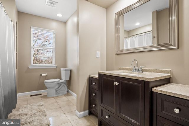 68 STEEPLECHASE BLVD, Burlington, NJ 08016