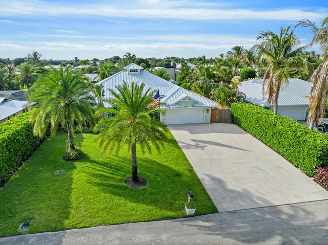 4689 SE Glen Ridge Trail, Stuart, FL 34997
