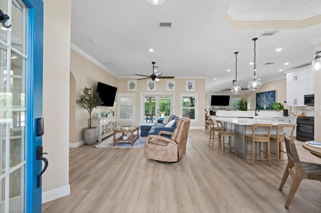 4689 SE Glen Ridge Trail, Stuart, FL 34997