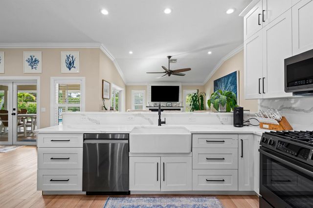 4689 SE Glen Ridge Trail, Stuart, FL 34997