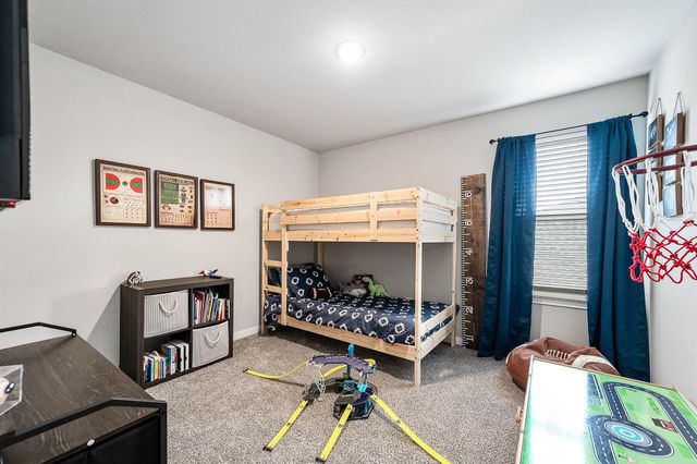 2015 Avenue H, Danbury, TX 77534