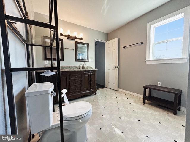 95 FISHER AVE, Jonestown, PA 17038