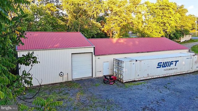 95 FISHER AVE, Jonestown, PA 17038