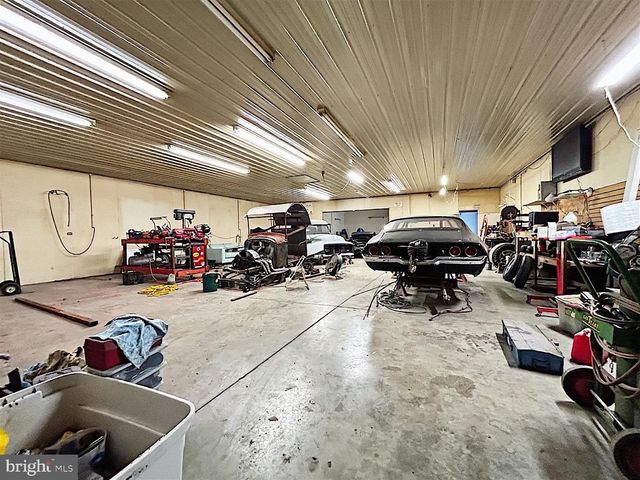 95 FISHER AVE, Jonestown, PA 17038