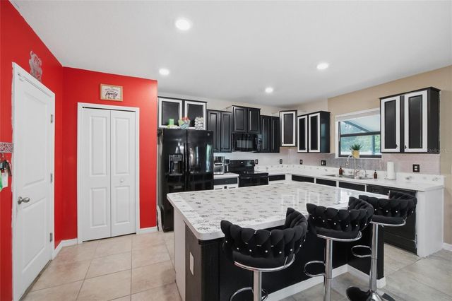 3035 MOULDEN HOLLOW DRIVE, Zephyrhills, FL 33540