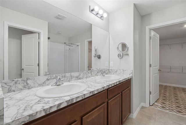 3035 MOULDEN HOLLOW DRIVE, Zephyrhills, FL 33540