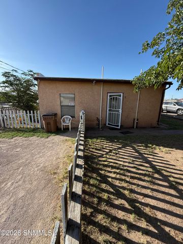 1219 McFie Avenue, Las Cruces, NM 88005