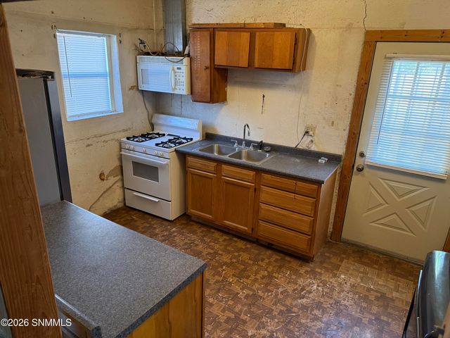 1219 McFie Avenue, Las Cruces, NM 88005