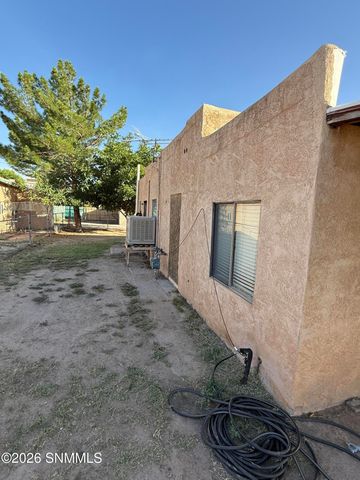1219 McFie Avenue, Las Cruces, NM 88005