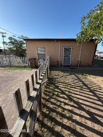 1219 McFie Avenue, Las Cruces, NM 88005