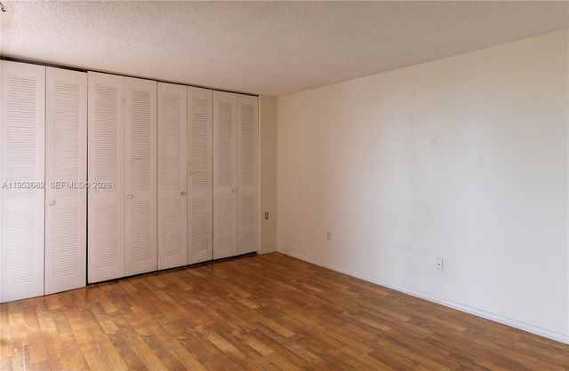 19701 SW 114th Ave 364, Miami, FL 33157