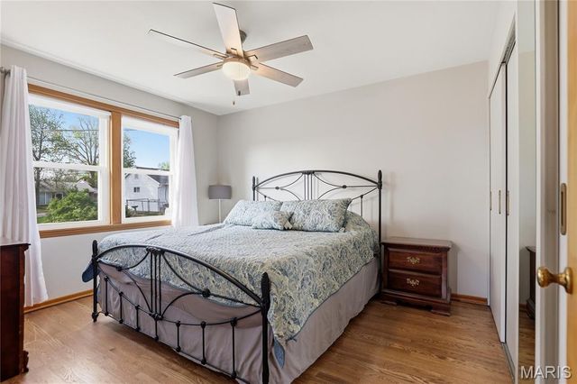 7413 Ray Avenue, St Louis, MO 63116