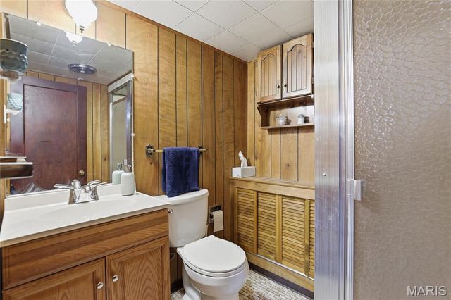 7413 Ray Avenue, St Louis, MO 63116