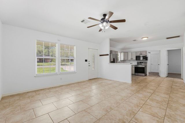 12322 Royal Lake Drive, Conroe, TX 77303