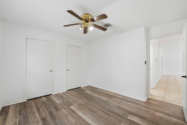 12322 Royal Lake Drive, Conroe, TX 77303