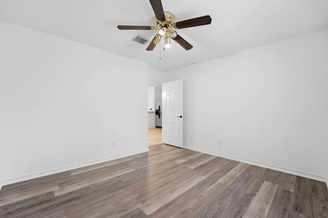 12322 Royal Lake Drive, Conroe, TX 77303