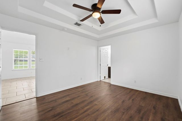 12322 Royal Lake Drive, Conroe, TX 77303