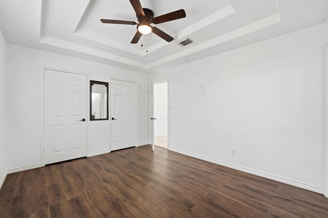 12322 Royal Lake Drive, Conroe, TX 77303