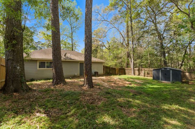 12322 Royal Lake Drive, Conroe, TX 77303