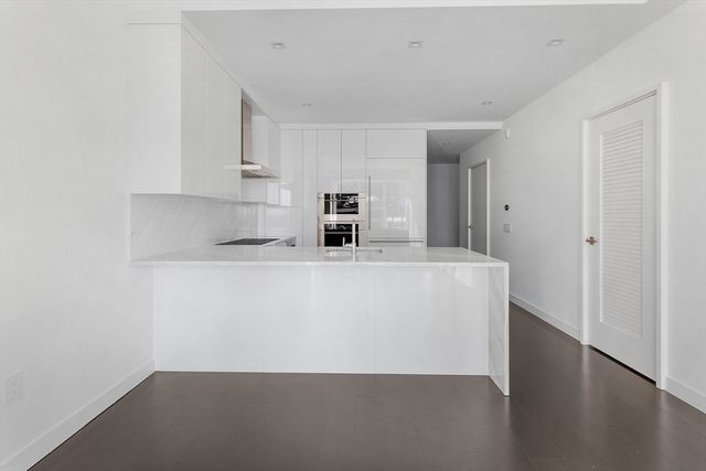 150 Seaport Blvd 19G, Boston, MA 02210